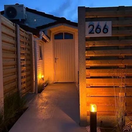 Vakantiewoning 266 بيت للعطل دي بان